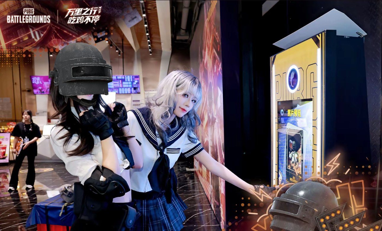 游戏主题活动上的 AI 拍照体验 / AI photo experience at a gaming event