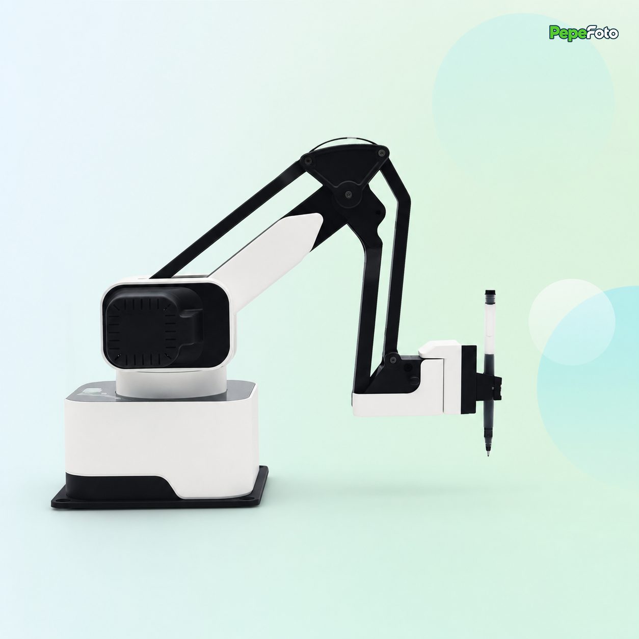 PepeSketch 素描机械臂产品图 / PepeSketch AI sketch arm
